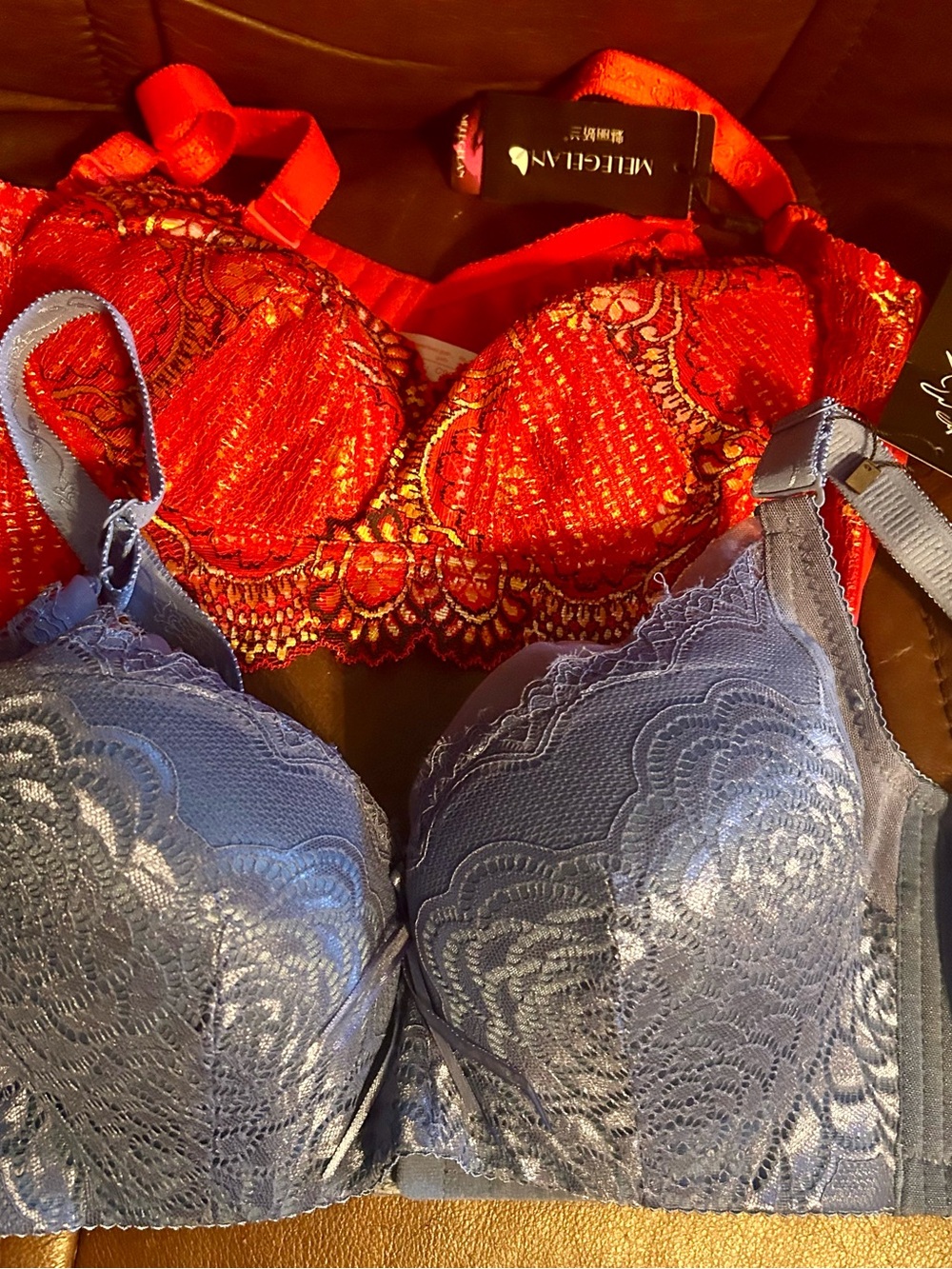 2 Unbranded Lace Underwire Bras - Red and GRAY.  Has tags. Plus size. Wide strap